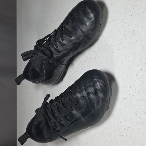 Nike Mercurial Air Zoom Black Athletic Soccer Shoes Size 3 kids - Picture 2 of 7
